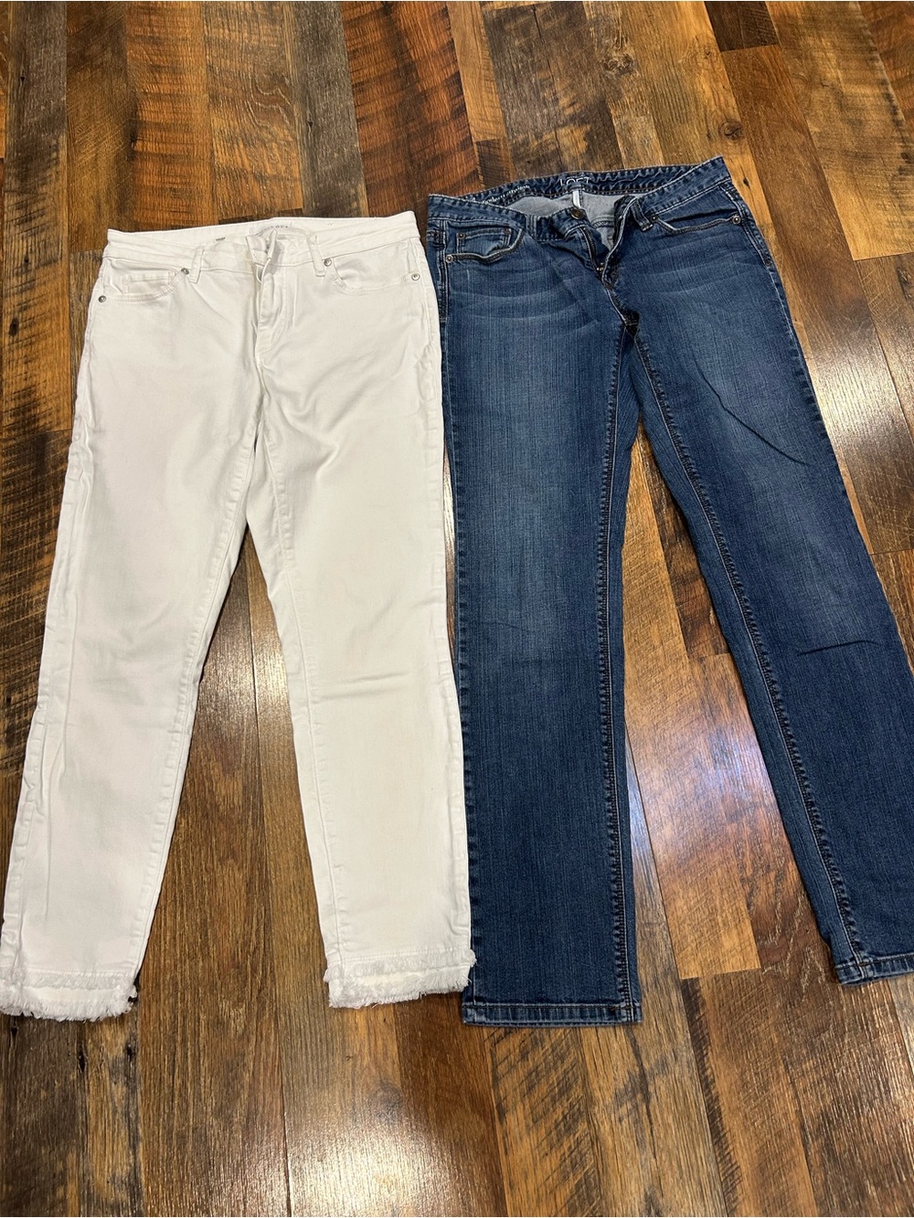 LOFT Classic Straight Leg Dark Wash and white jeans bundle